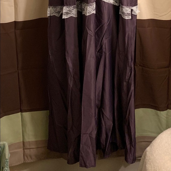 Purple floor-length Prairie dress - Picture 3 of 4